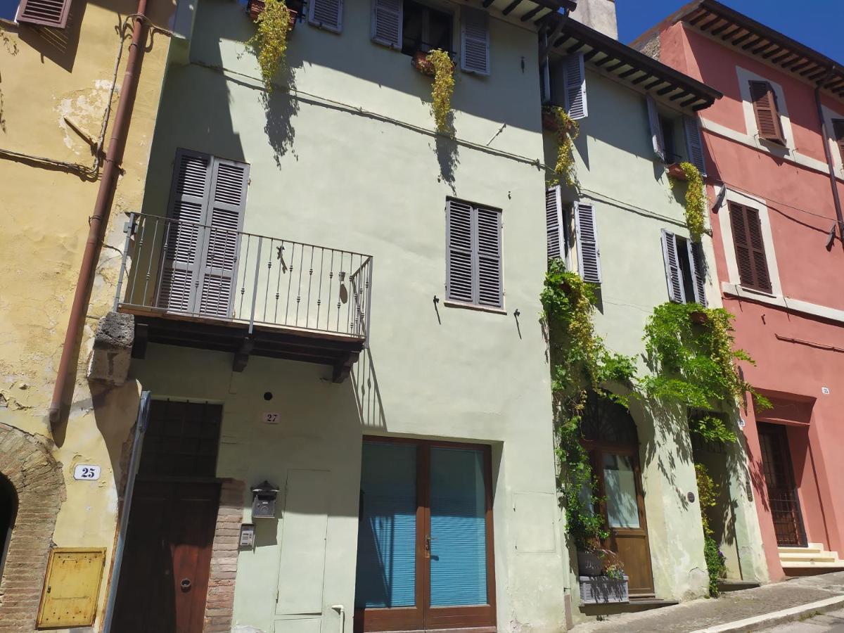 Casa Di Massimo Apartment สโปเลโต ภายนอก รูปภาพ
