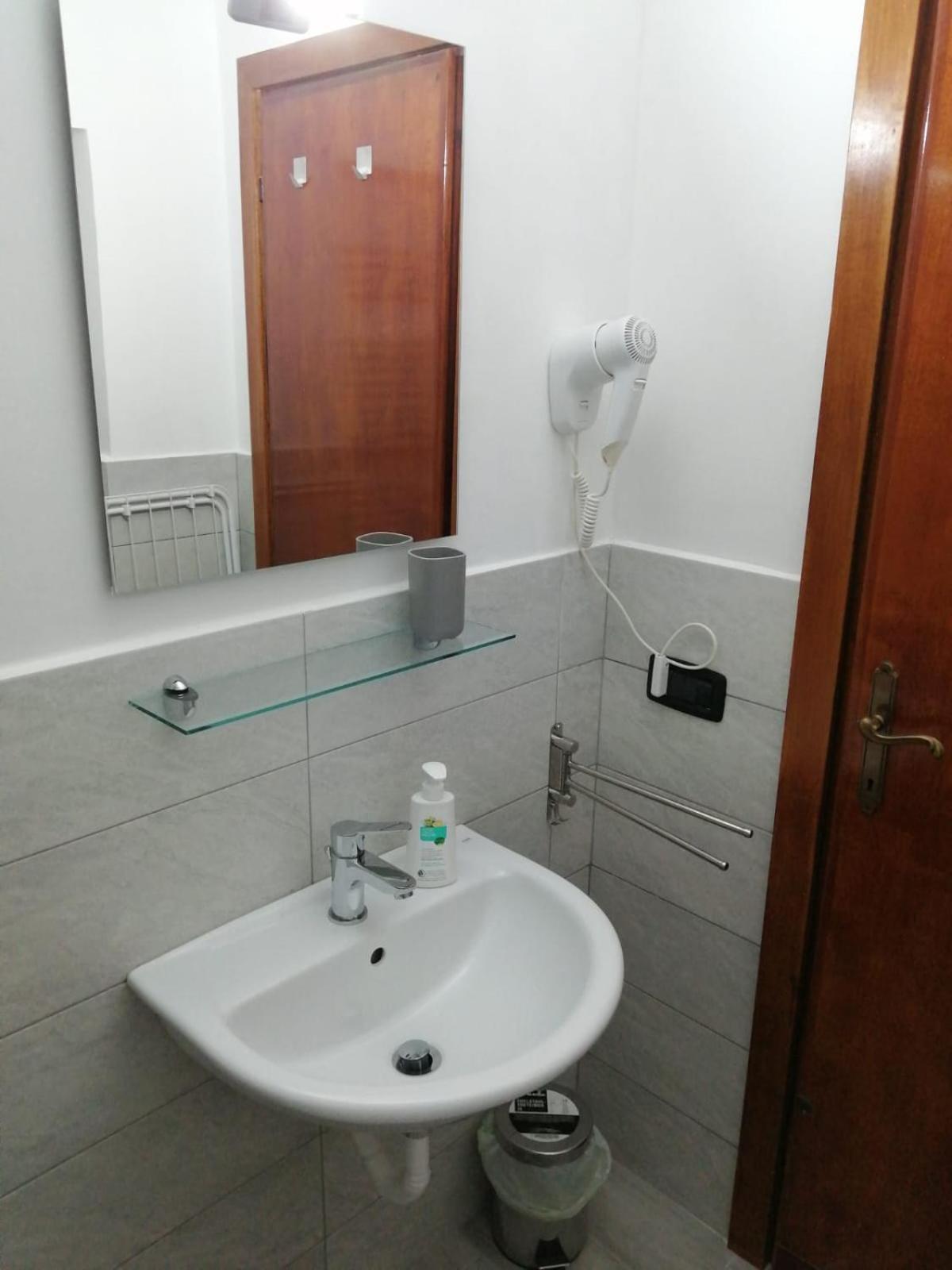 Casa Di Massimo Apartment สโปเลโต ภายนอก รูปภาพ
